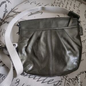 COACH COPPER METALLIC COATED CROSS BODY/SHOULDER BAG WITH HANG TAG GUC
